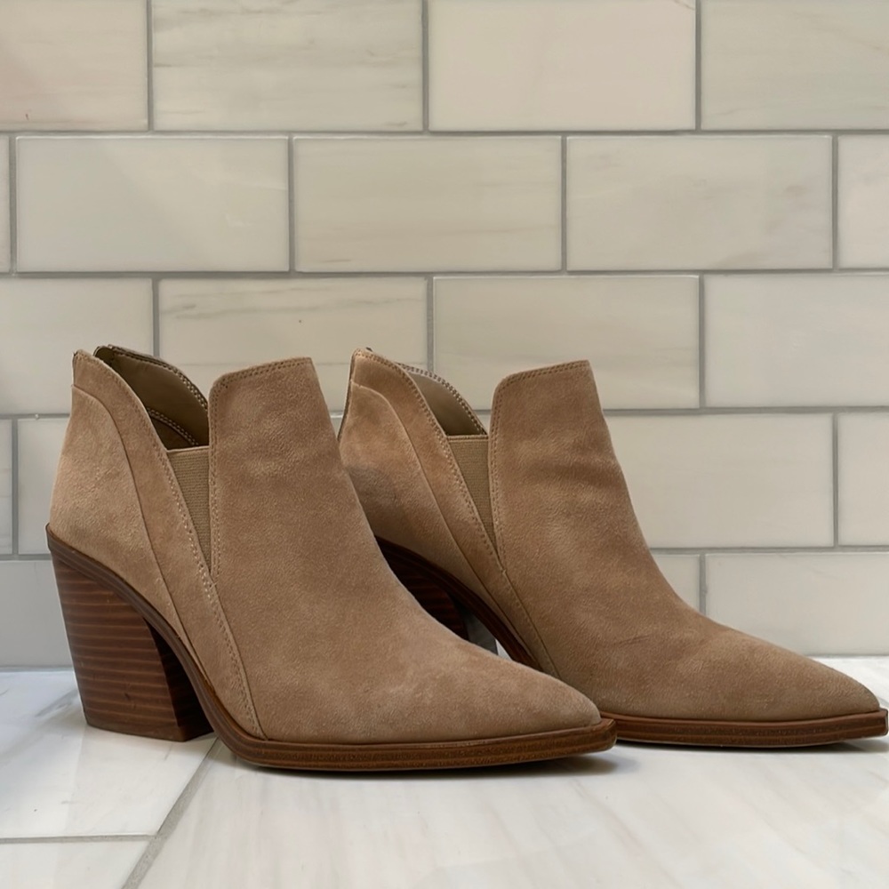 New Vince Camuto Gigetta Bootie Tortilla Tan Nude Sz 8.5